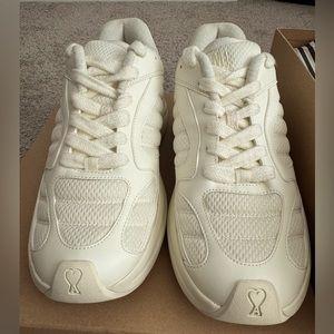 AMI Paris White Athletic Shoes Breathable Mesh Design